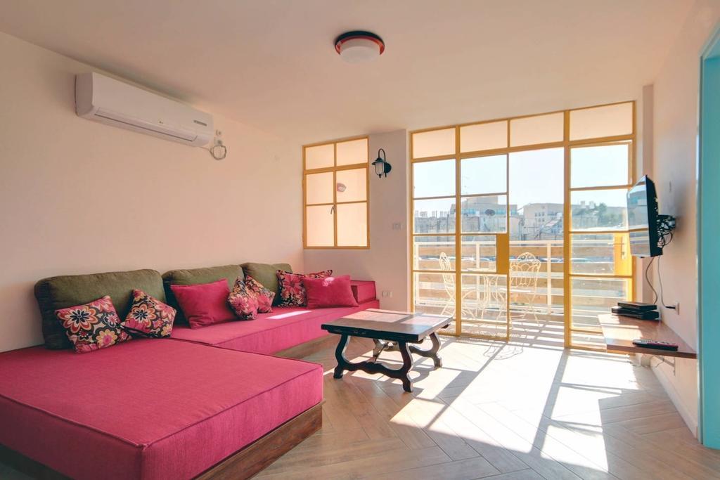 Golda Vacation Rentals Jerusalem Exterior photo